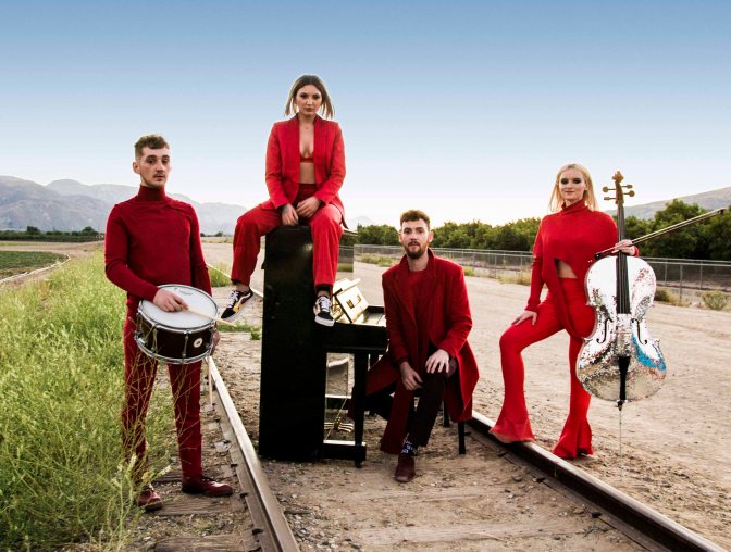 CLEAN BANDIT (feat. JULIA MICHAELS)