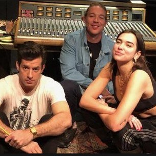 SILK CITY &amp; DUA LIPA (feat. DIPLO &amp; MARK RONSON)