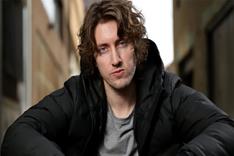 Dean Lewis