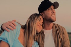Cole Swindell &amp; Lainey Wilson