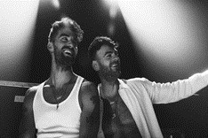 The Chainsmokers (1)