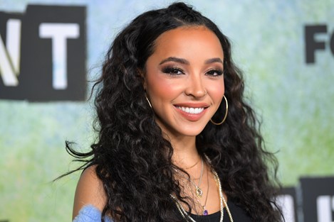 Tinashe (1)