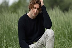 Dean Lewis (4)