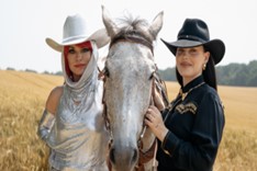 Anne-Marie &amp; Shania Twain